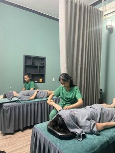 massage chuyên sâu với đội ngũ nhân viên tay nghề cao