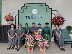 ĐỘI NGŨ CỦA ĐÔNG Y TUẤN DU