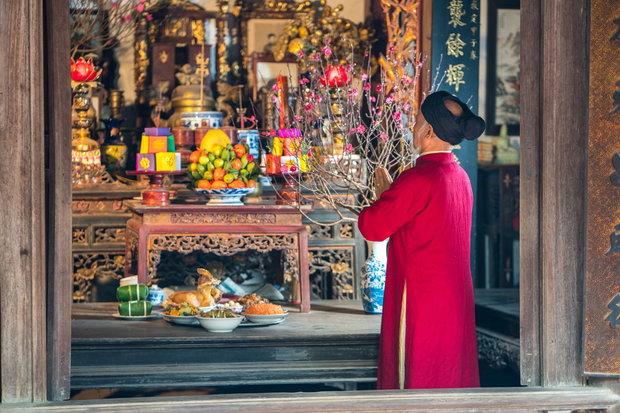 the offering tray for the Lunar New Year Eve