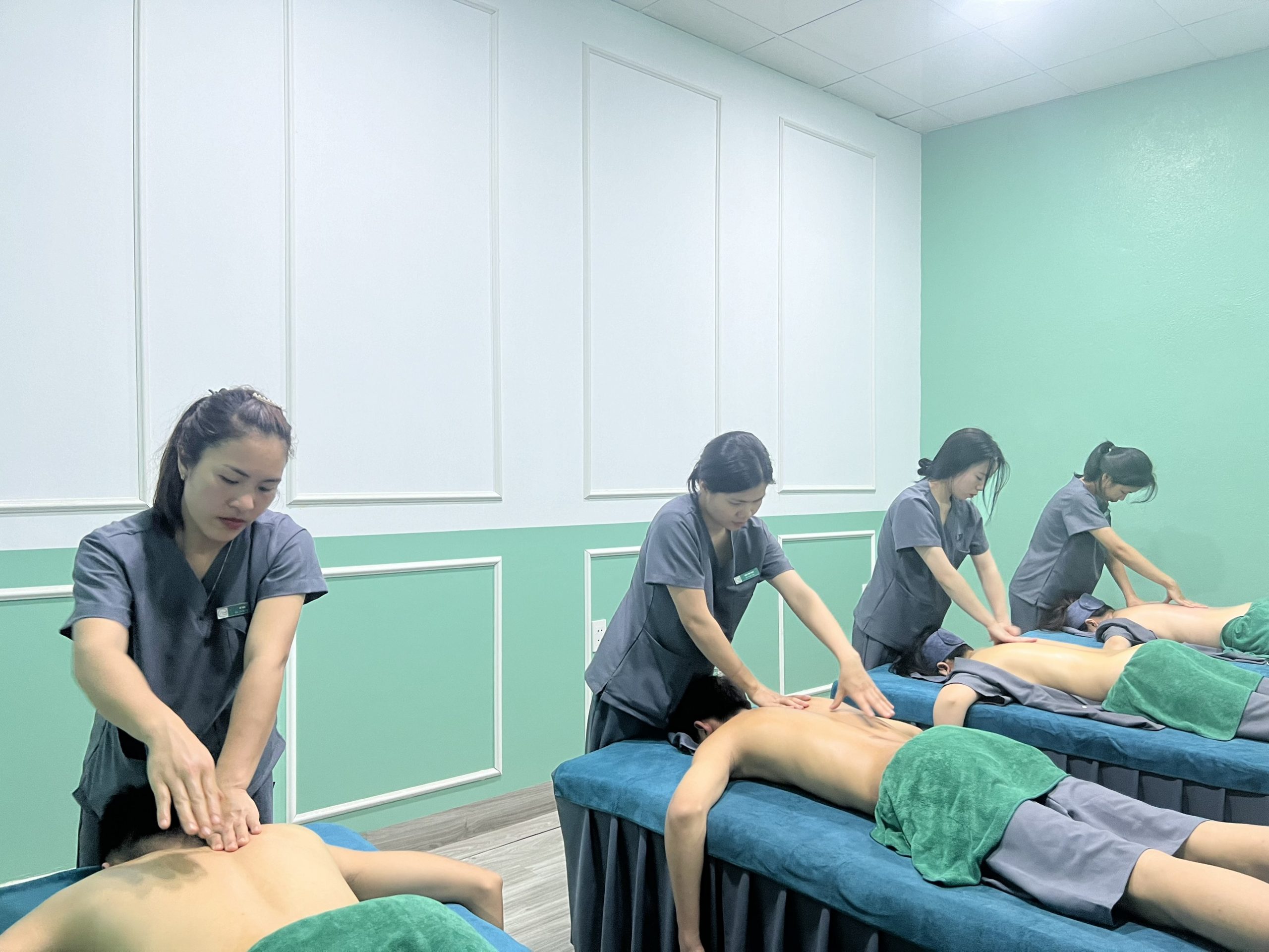 Massa body giảm đau lưng, vai gáy hiệu quả